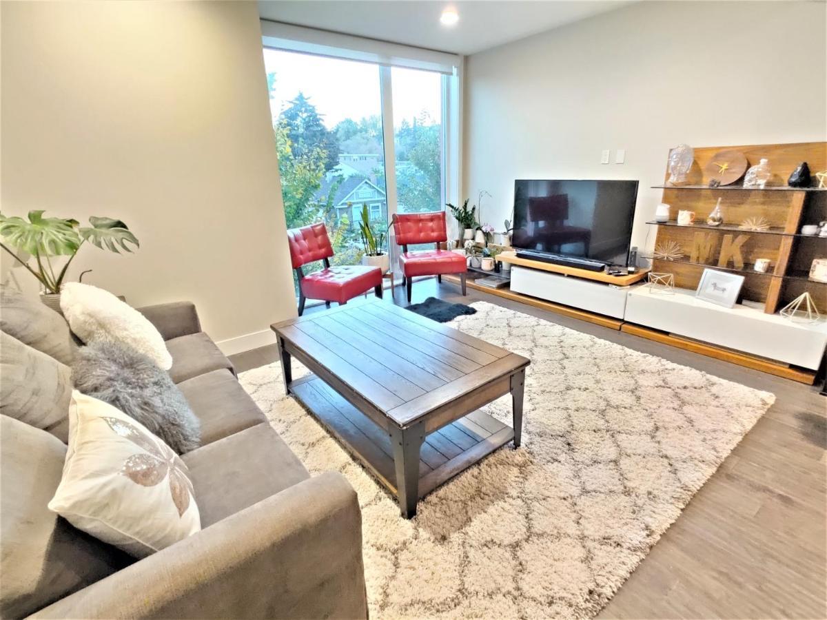 Monki Di Executive Suites - Glas - Luxury Inner City Home 3 Min To Downtown W Private Rooftop Patio Fireplace YYC Eksteriør billede