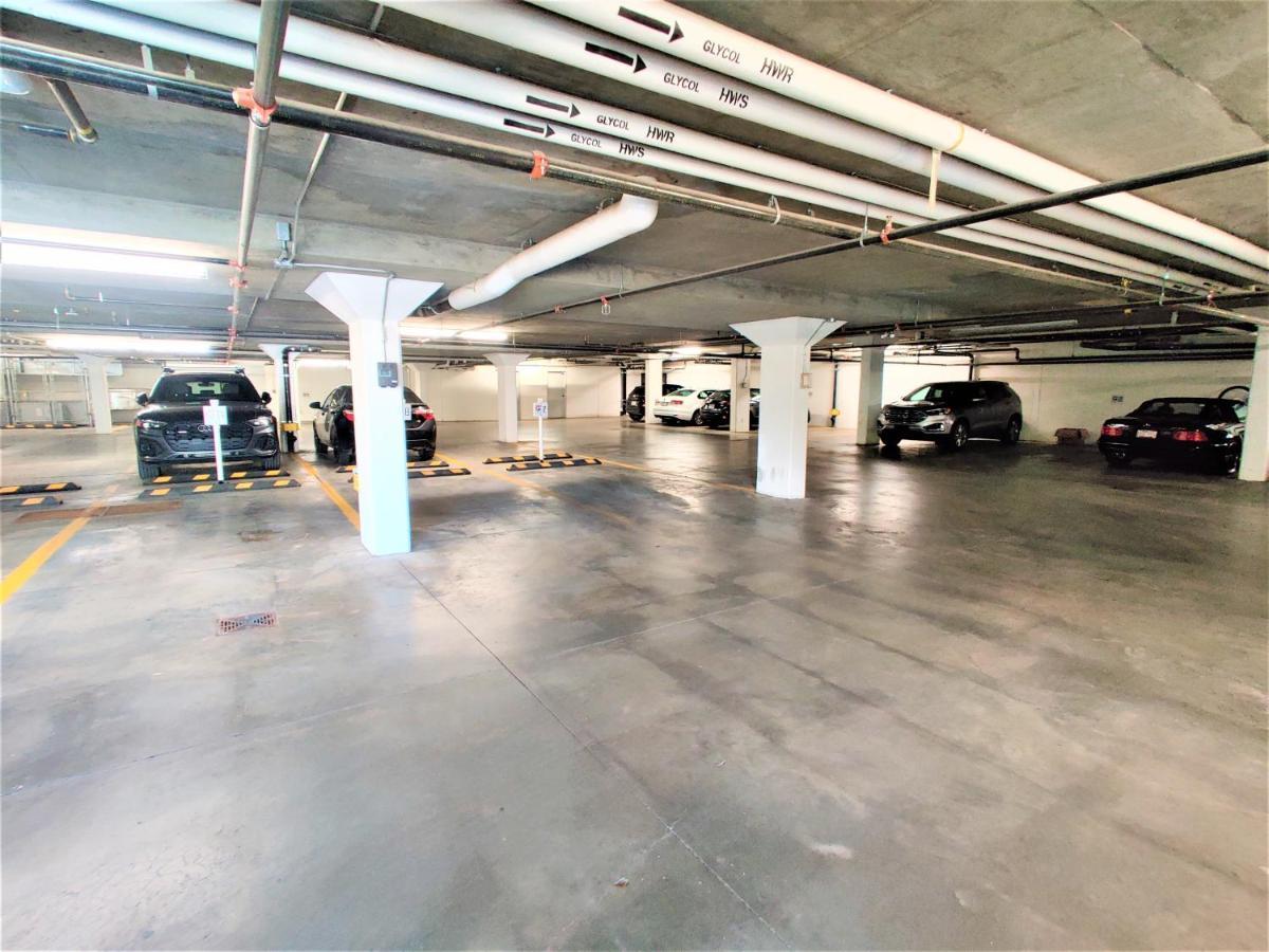 Monki Di Executive Suites - Glas - Luxury Inner City Home 3 Min To Downtown W Private Rooftop Patio Fireplace YYC Eksteriør billede